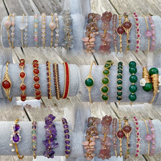 Trendy Tuesdays with Linny: Fashion Tips for what to wear with your Semi-Precious Gemstone Memory Wire Bracelet