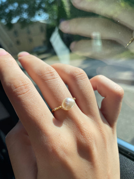 Image of Adjustable Ring with Pearl