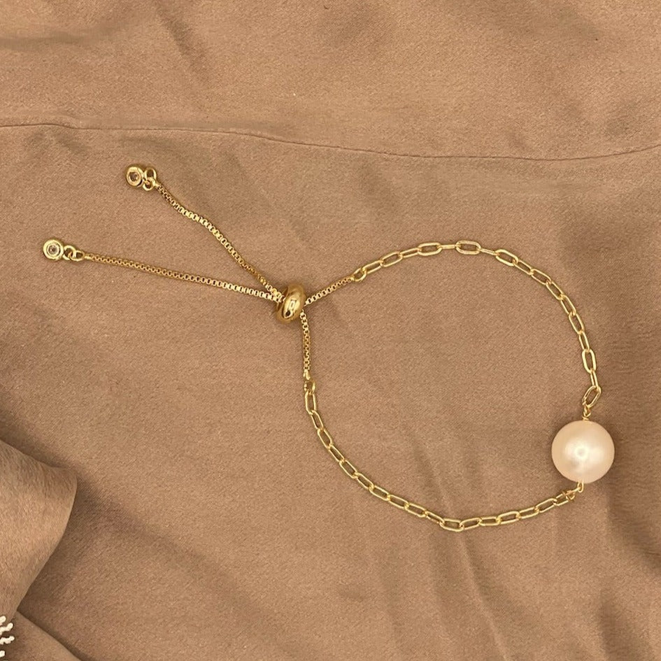 Authentic 18k solid gold both necklaces and bracelet