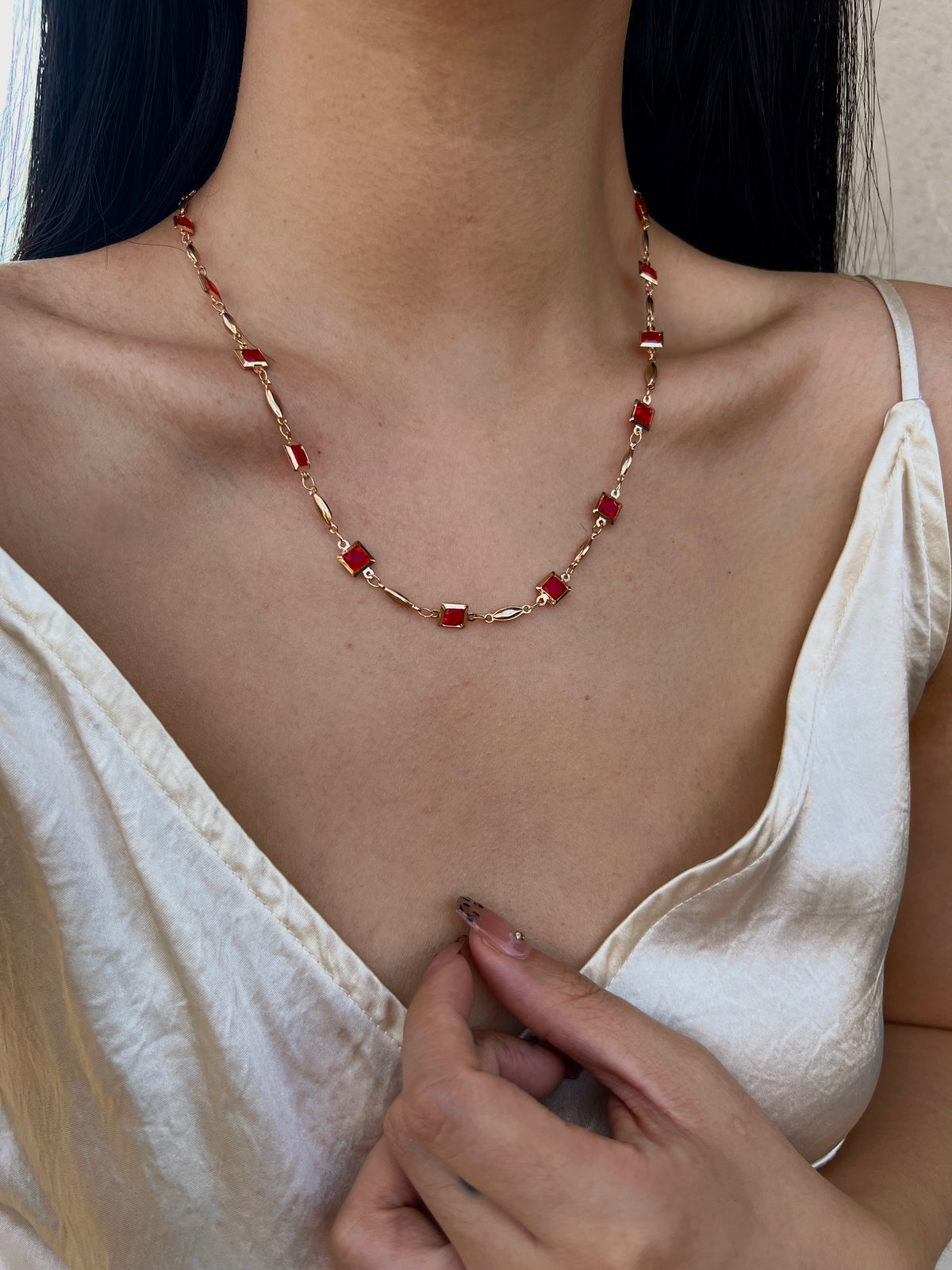 The Everyday Bolo Necklace – Adjustable Crystal & Solid Bar Link Design, 16–22"