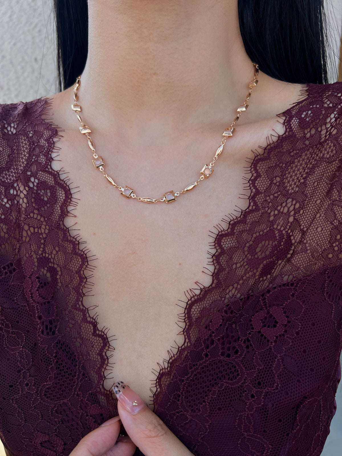 The Everyday Bolo Necklace – Adjustable Crystal & Solid Bar Link Design, 16–22"